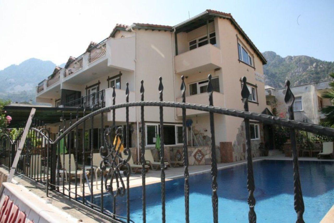 Barbaros Apart Hotel Turunç Bagian luar foto
