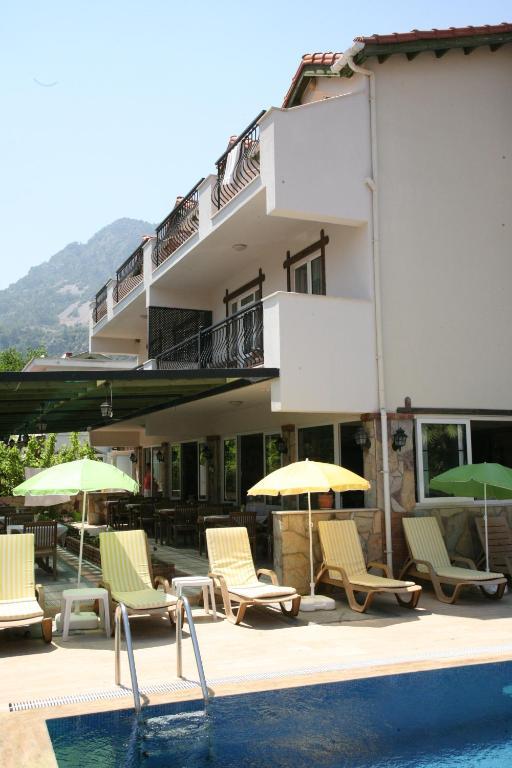 Barbaros Apart Hotel Turunç Bagian luar foto
