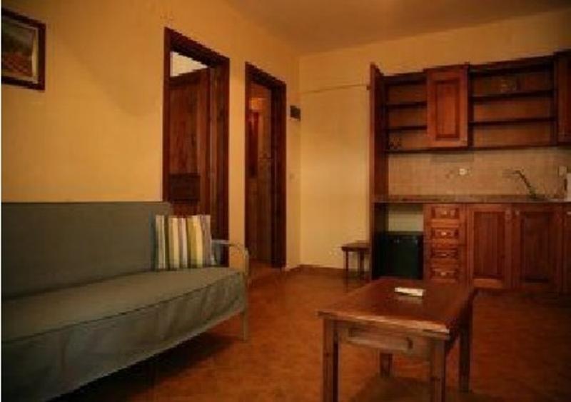 Barbaros Apart Hotel Turunç Bagian luar foto