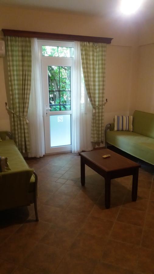 Barbaros Apart Hotel Turunç Bagian luar foto