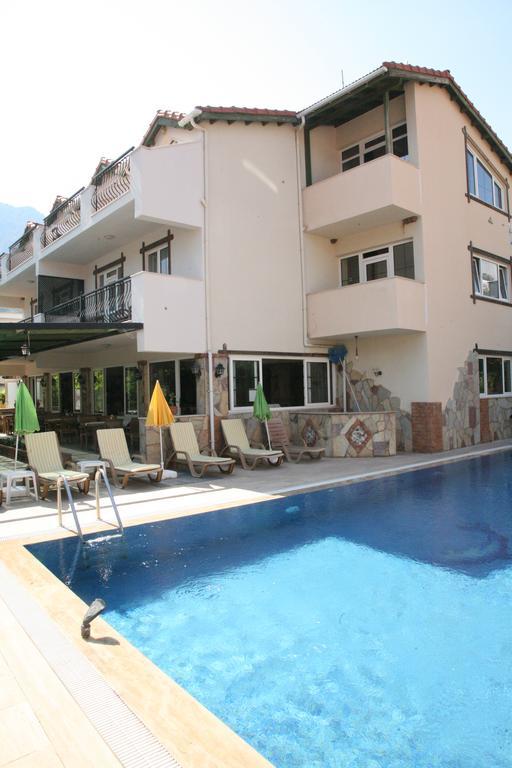 Barbaros Apart Hotel Turunç Bagian luar foto