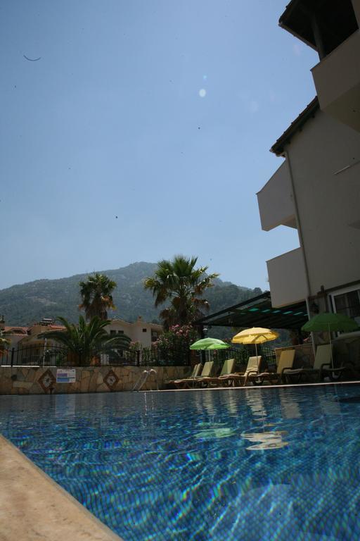 Barbaros Apart Hotel Turunç Bagian luar foto